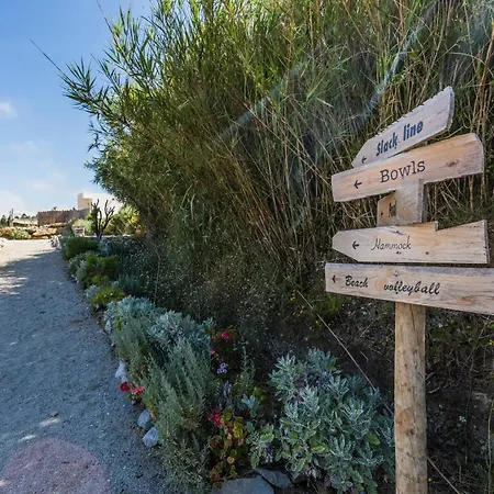 The Maverick Surfvillas Лориньян