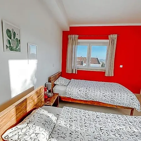 The Maverick Surfvillas Хостел *
