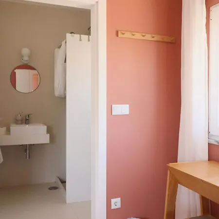 Хостел The Maverick Surfvillas *