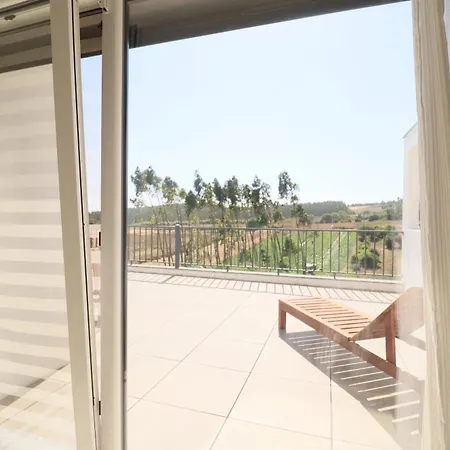 Хостел The Maverick Surfvillas Лориньян