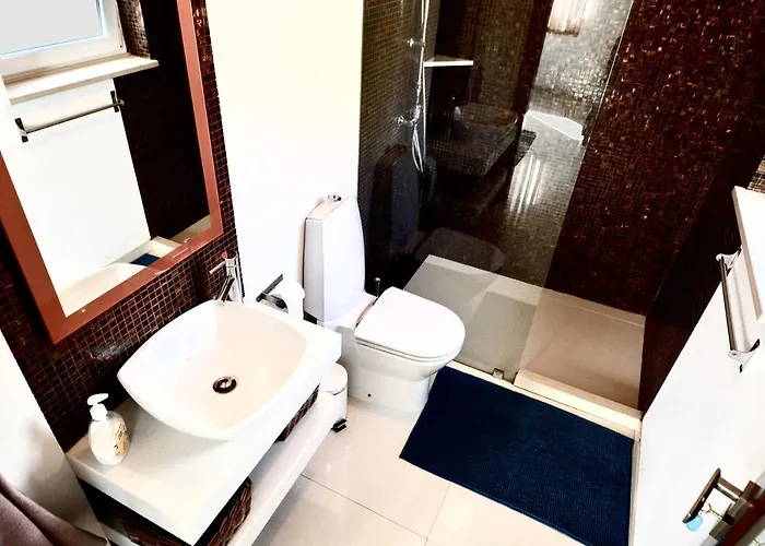 Хостел The Maverick Surfvillas