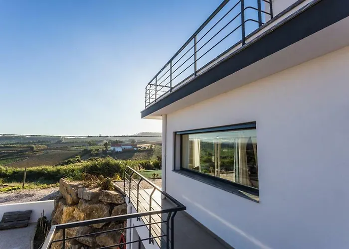 The Maverick Surfvillas Хостел *